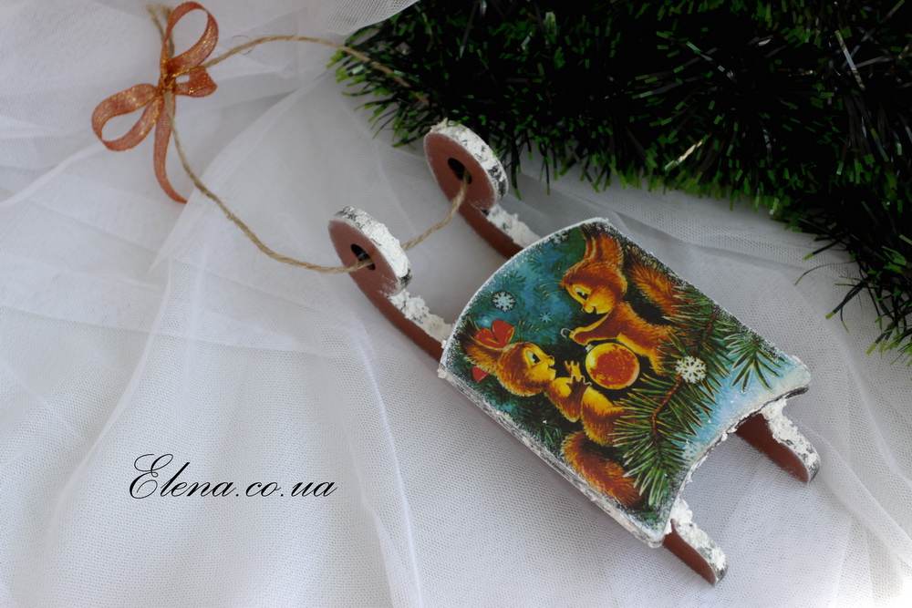 Саночки декоративные