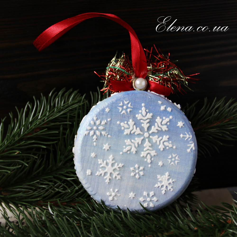 Медальон Пички