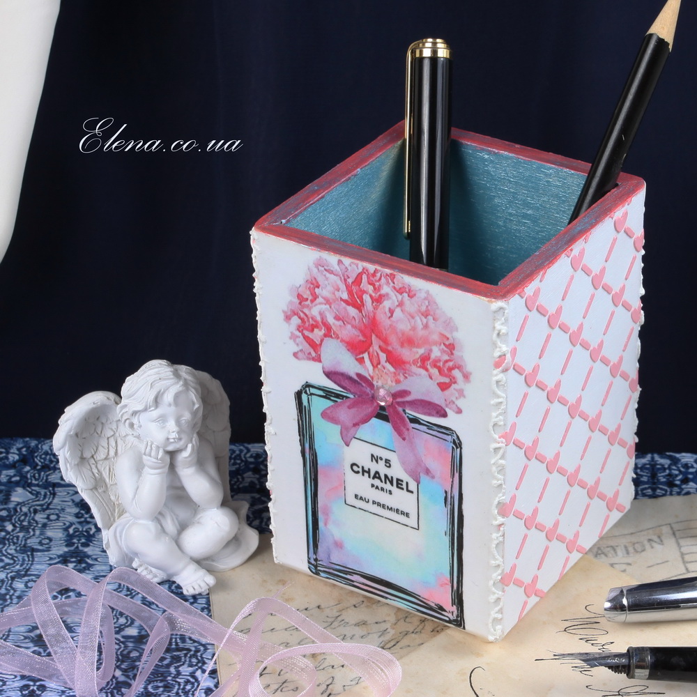 Подставка Chanel